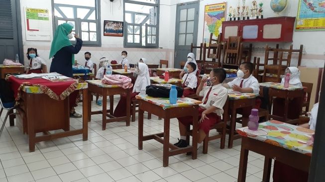 Mayoritas Sekolah Negeri di Jakarta Barat Sudah Jalani Pembelajaran Tatap Muka