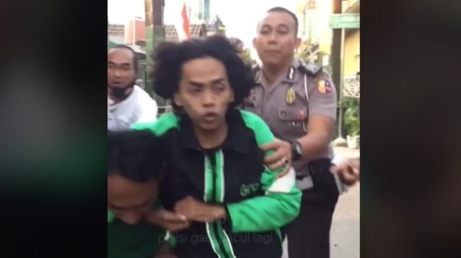 Driver ojol jadi korban salah sasaran (tiktok)