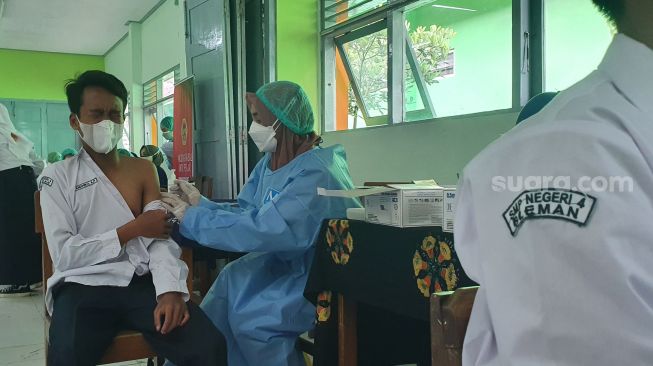 Akselerasi Vaksinasi Pelajar, BIN dan Pemkab Sleman Sasar 1.000 Lebih Siswa dari 5 Sekolah