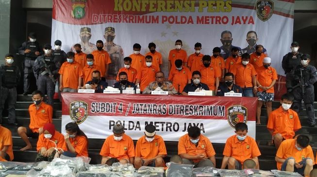 36 Pencuri Bersenjata Api Ditangkap, Ngaku Sudah Ratusan Kali Gasak Sepeda Motor