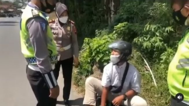 Disuruh Putar Balik, Viral Pemuda Marah-Marah ke Polisi: Aku Wonge Los!