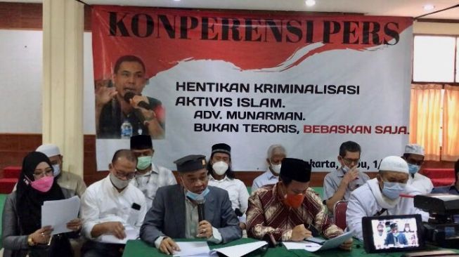 Sahabat Pendukung Munarman Desak Munarman Dibebaskan