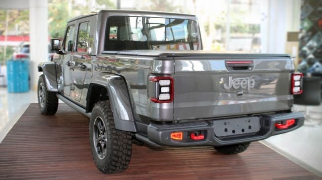 Jeep Gladiator 2021 diluncurkan di Indonesia pada 30 Agustus 2021. [Antara]