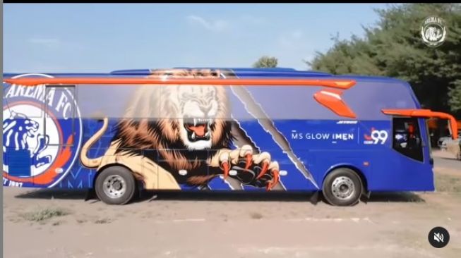 bus Arema FC. [Instagram/@aremafcofficial]