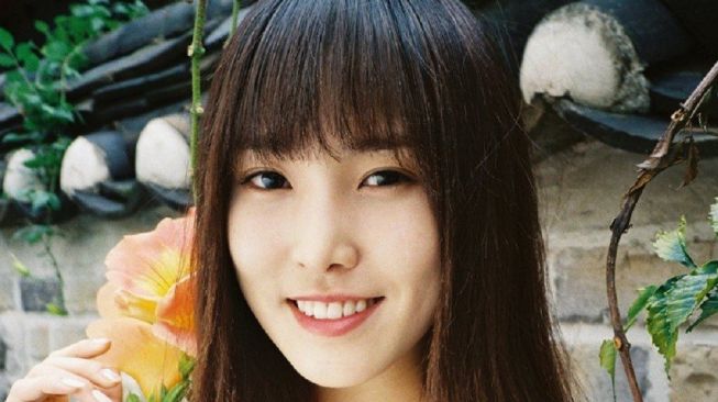 Yuju eks GFRIEND (Allkpop.com)