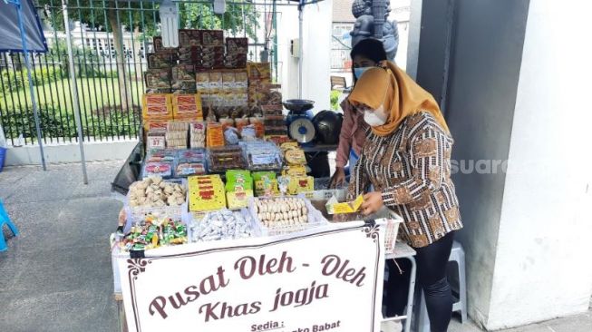 Curhatan Penjual Oleh-Oleh Jogja, Kehilangan 10 Karyawan karena Perpanjangan PPKM