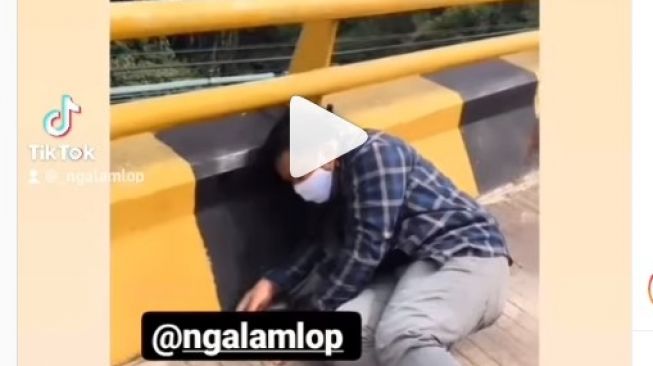 Mahasiswa Mau Lompat dari Jembatan Soekarno-Hatta Malang, Warganet Justru Doakan Ini