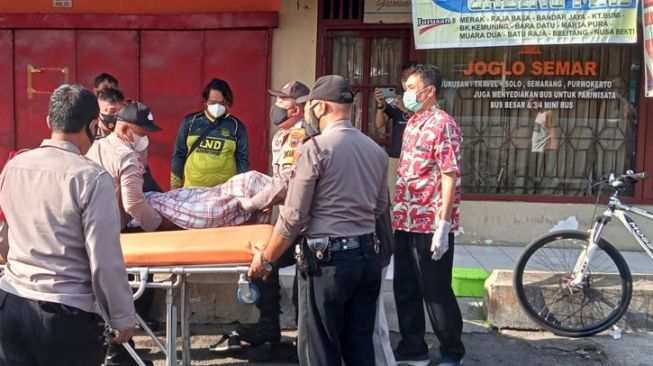 Istirahat dan Main HP Usai Gowes, Mbah Edo Mendadak Meninggal Dunia di Jalan Solo-Semarang