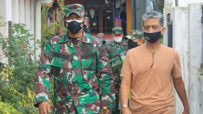 Dandim 0606 Blusukan Jemput Penyandang Disabilitas untuk Divaksin