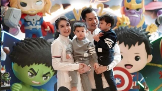 Momen ulang tahun anak kedua Sandra Dewi. [Instagram/sandradewi88]