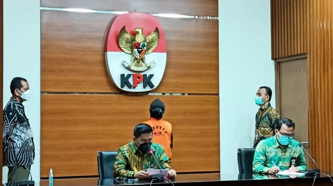 Jadi Tersangka Korupsi Perum Jasa Tirta II Sejak 2018, KPK Baru Tahan Psikolog Andririni