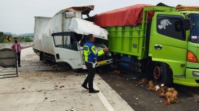 Kecelakaan Dua Truk di Tol Bakauheni-Terbanggi Besar, Satu Orang Tewas