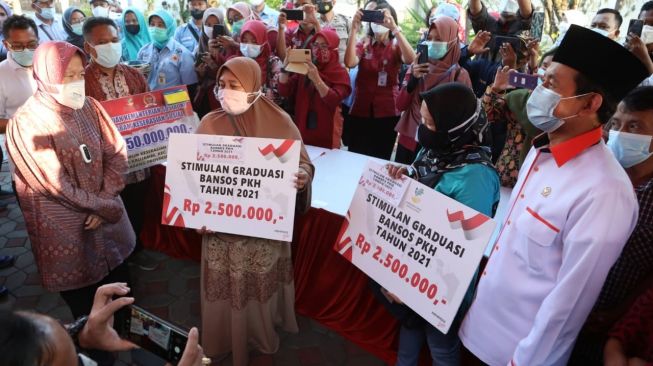 Demi Atasi Kendala Penyaluran Bansos, Pemda dan Himbara Diminta Laksanakan Arahan Mensos