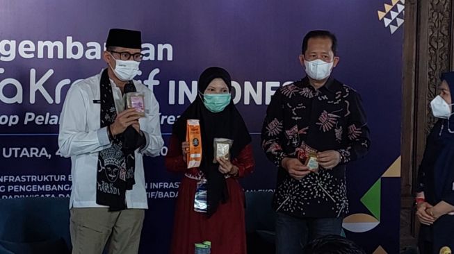 Menparekraf Sandiaga Uno dalam workshop pengembangan usaha kreatif di Taman Wisata Alam Mangrove, Jakarta Utara, Sabtu (4/9/2021). (Dok. Suara.com/Rizal)