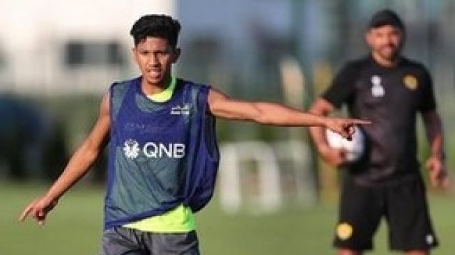 Ahmad Al-Khuwailid Mustafa, pemain Qatar SC berdarah Indonesia. [Tangkapan layar Instagram @khuwailidm]