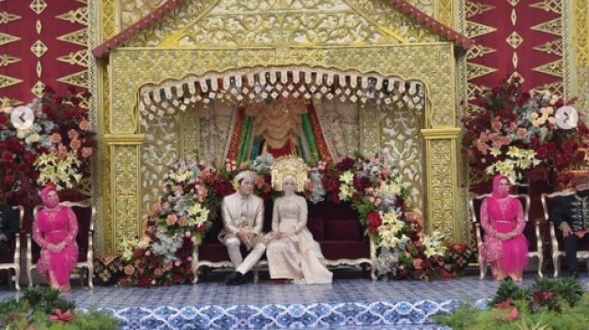 Momen Ngunduh Mantu Lesti Kejora dan Rizky Billar. [Instagram/antv_official]