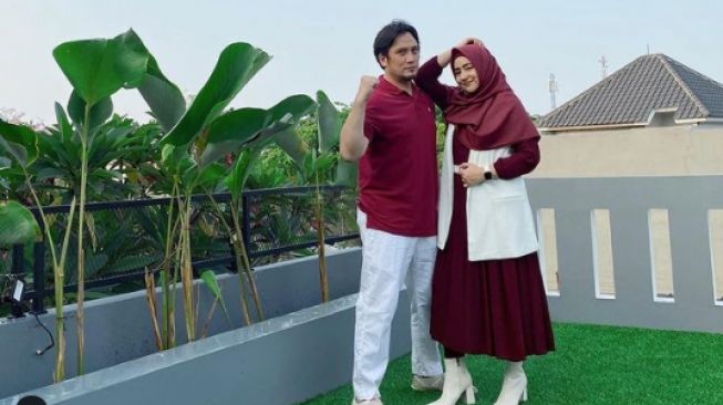 Potret rumah Cindy Fatikasari dan Tengku Firmansyah. [Instagram/cindyfatikasari18]