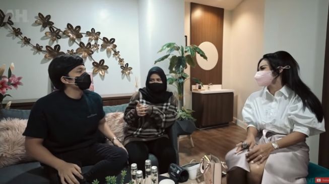 Atta Halilintar, Aurel Hermansyah dan Krisdayanti (YouTube.com)