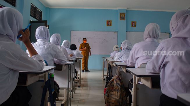 Kemendikbud Sebut Ada 8 Klaster Sekolah di Jakbar, Kasudin: Nanti Saya Cek