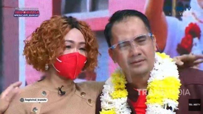 Inul Daratista dan Saipul Jamil di acara Kopi Viral Trans TV. [YouTube]