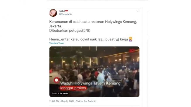 Cuitan warganet tanggapi keramaian di Holywing Kemang. [Twitter]