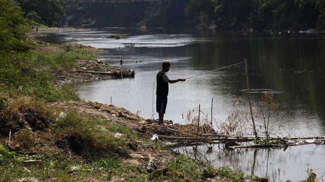 Polisi Telusuri Kasus Dugaan Pencemaran Limbah Ciu di Sungai Bengawan Solo