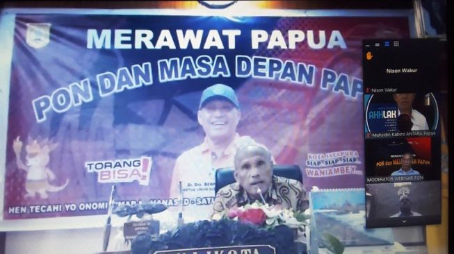 Tangkapan layar webinar Wali Kota Jayapura Dr Benhur Tomi Mano "PON dan masa depan Papua", Selasa (7/9).(ANTARA Papua/Muhsidin)