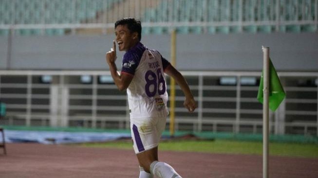 Tiga pemain persita absen melawan Persib Bandung. [Dok Persita Tangerang]