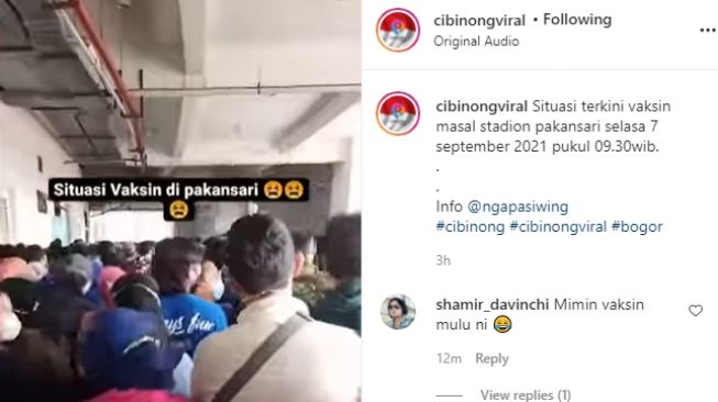 Viral Video Antrean Vaksin Covid-19 Sampai Mengular di Stadion Pakansari Bogor [Instagram @Cibinongviral]