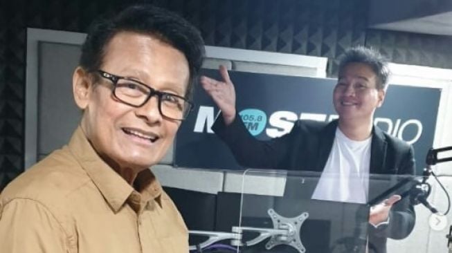 Senyuman Maut Koes Hendratmo Jadi Inspirasi Tantowi Yahya Bawakan Acara