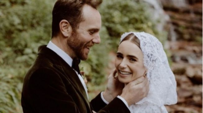 Selamat, Lily Collins dan Charlie McDowell Resmi Menikah