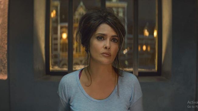 Salma Hayek di film The Hitman's Bodyguard [Summit Entertainment and Millenium Media]