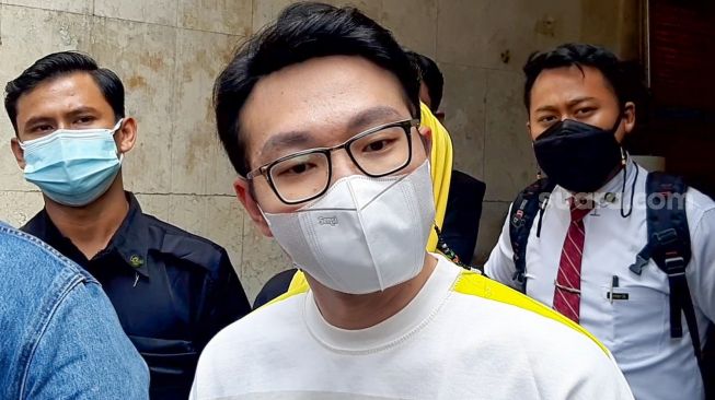 Ditahan Beberapa Hari, Dokter Richard Lee Akhirnya Dibebaskan Polisi