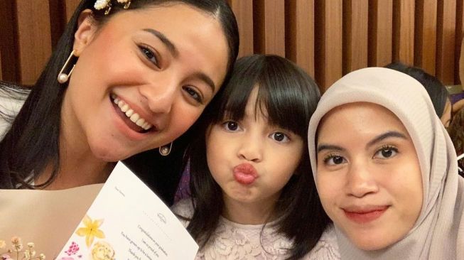 Momen kebersamaan Marshanda dan Nesyana istri Ben Kasyafani (Instagram/marshanda99)