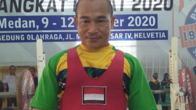 Lifter Sumatera Utara Faebolo Dodo Gowasa Optimistis Raih Medali Emas di PON Papua