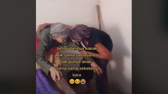 Lansia kakak beradik di Tegal (tiktok)