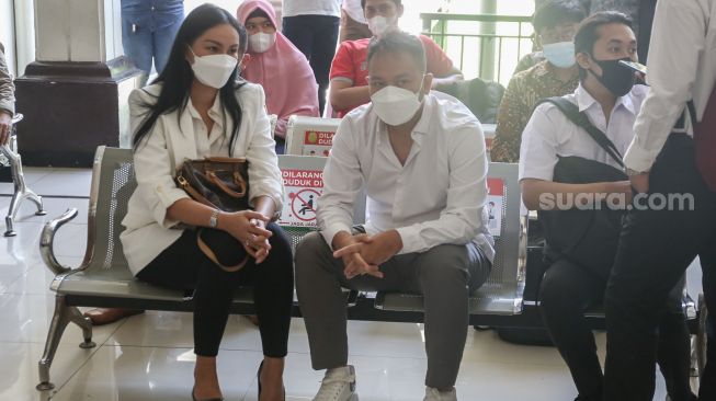Vicky Prasetyo Dipenjara Lagi, Kalina Oktarani Singgung Perselingkuhan