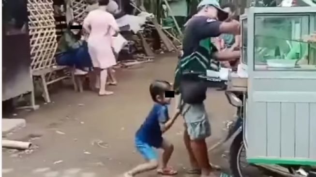 Tukang bakso dikerjai bocil sampai ngamuk (instagram)