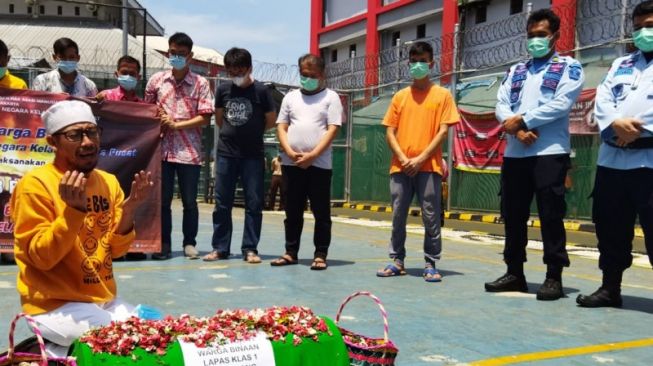 41 Napi Lapas Tangerang Tewas, Warga Binaan Rutan Salemba Gelar Doa Bersama