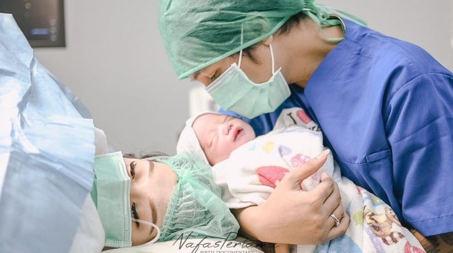 Cherly Juno melahirkan anak kedua, Kamis (9/9/2021). [Instagram]