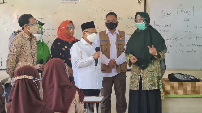 Tinjau Pelaksanaan PTM di Bogor, Wapres Ma'ruf Ingatkan Prokes Harus Tetap Dijalankan