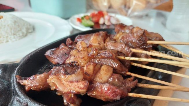 Dapur Pengkolan Radal, Kuliner Baru Jaksel yang Sajikan Sate Domba Menggugah Selera