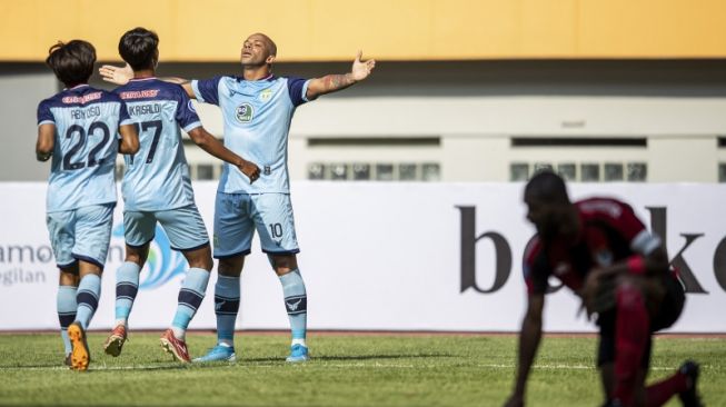 Persija Vs Persela, Angelo Alessio Waspadai Ivan Carlos