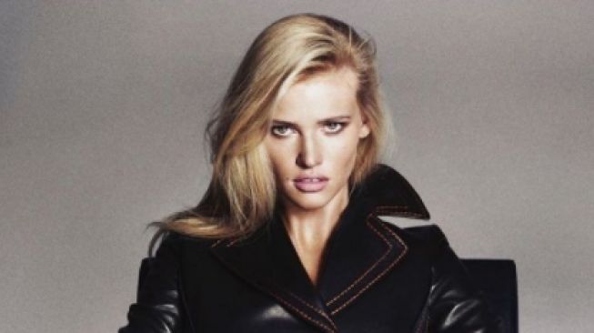 Lara Stone. [Instagram/lara_stone]