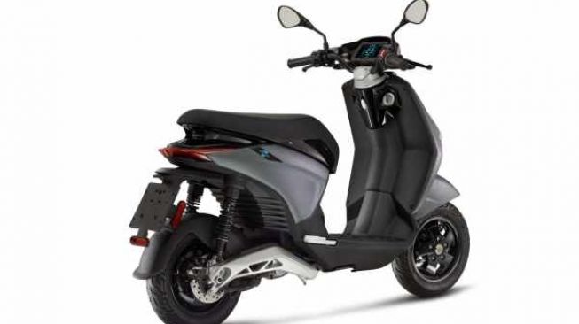 Piaggio 1 Active [Visordown].