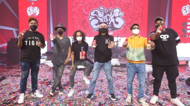 Slank merilis produk vape bernama Poppies Liquid Vape. [dokumentasi pribadi]