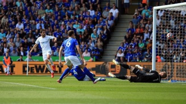 Hasil Liga Inggris: Man City Taklukkan Leicester, Arsenal Petik Kemenangan Pertama