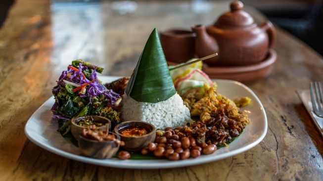 Ada Cerita Dibalik Kenikmatan Nasi Jinggo