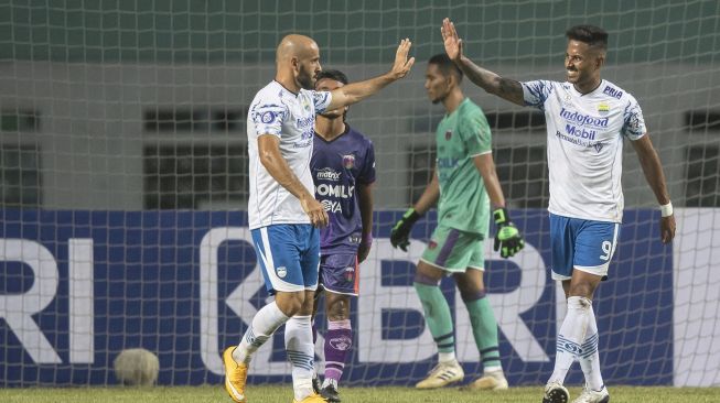 Dua Gol Pemain Asal Palestina Bawa Persib Bandung Taklukkan Persita 2-1