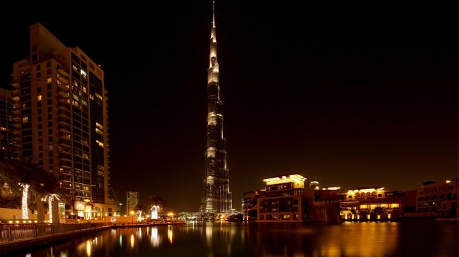 25 Gedung Tertinggi di Dunia Saat Ini, Burj Khalifa Setinggi 800 Meter Ada di Puncak